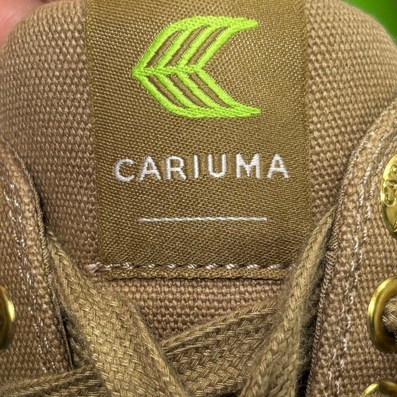Cariuma OCA Low Canvas Sneakers Burnt Sand Gum Men 8.5 / Women 10 - Picture 9 of 10